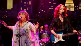 arts_blog_acl_bonnie-raitt-mavis-staples.jpg