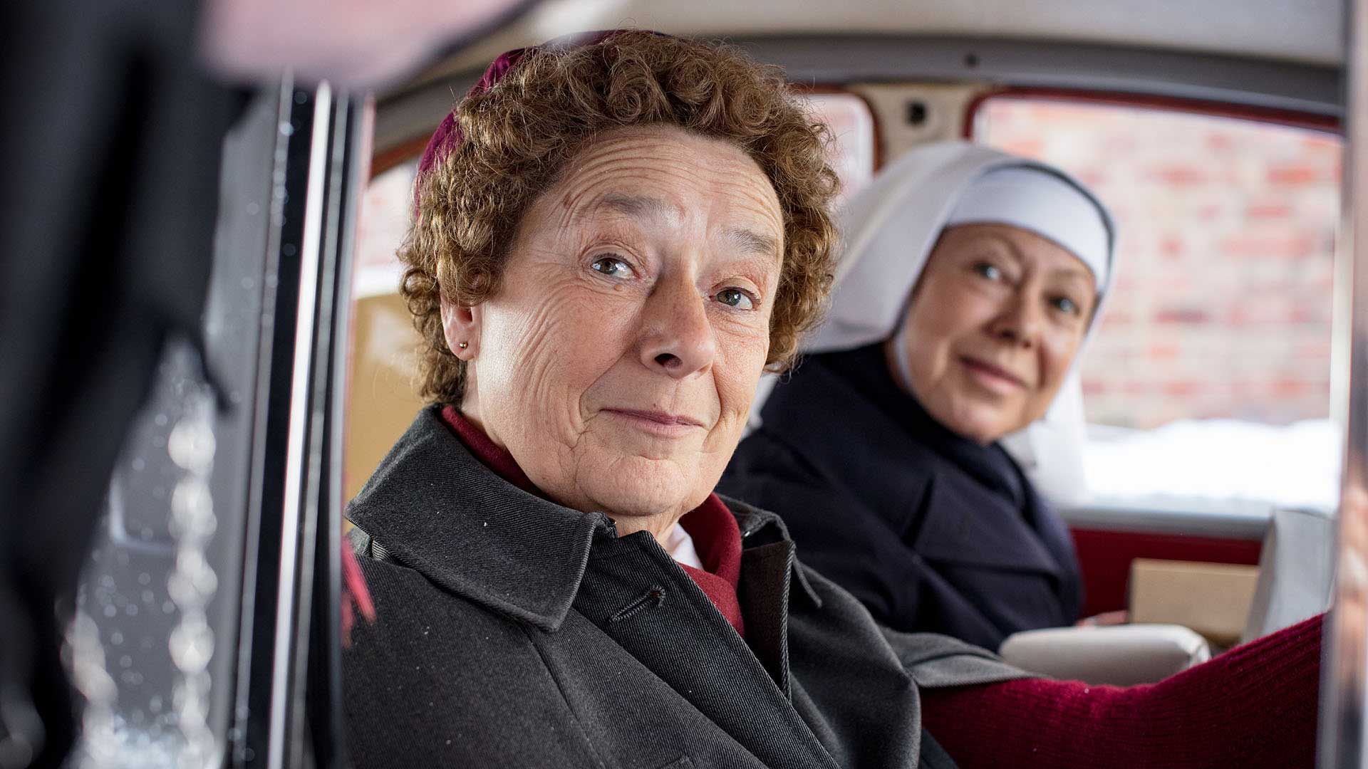 Linda Bassett plays Phyllis Crane. Linda Bassett as Phyllis Crane