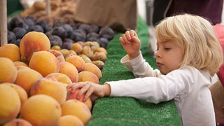 How Farmers Markets Can Help Foster Adventurous Eating
