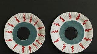 Spooky Paper Plate Eyes