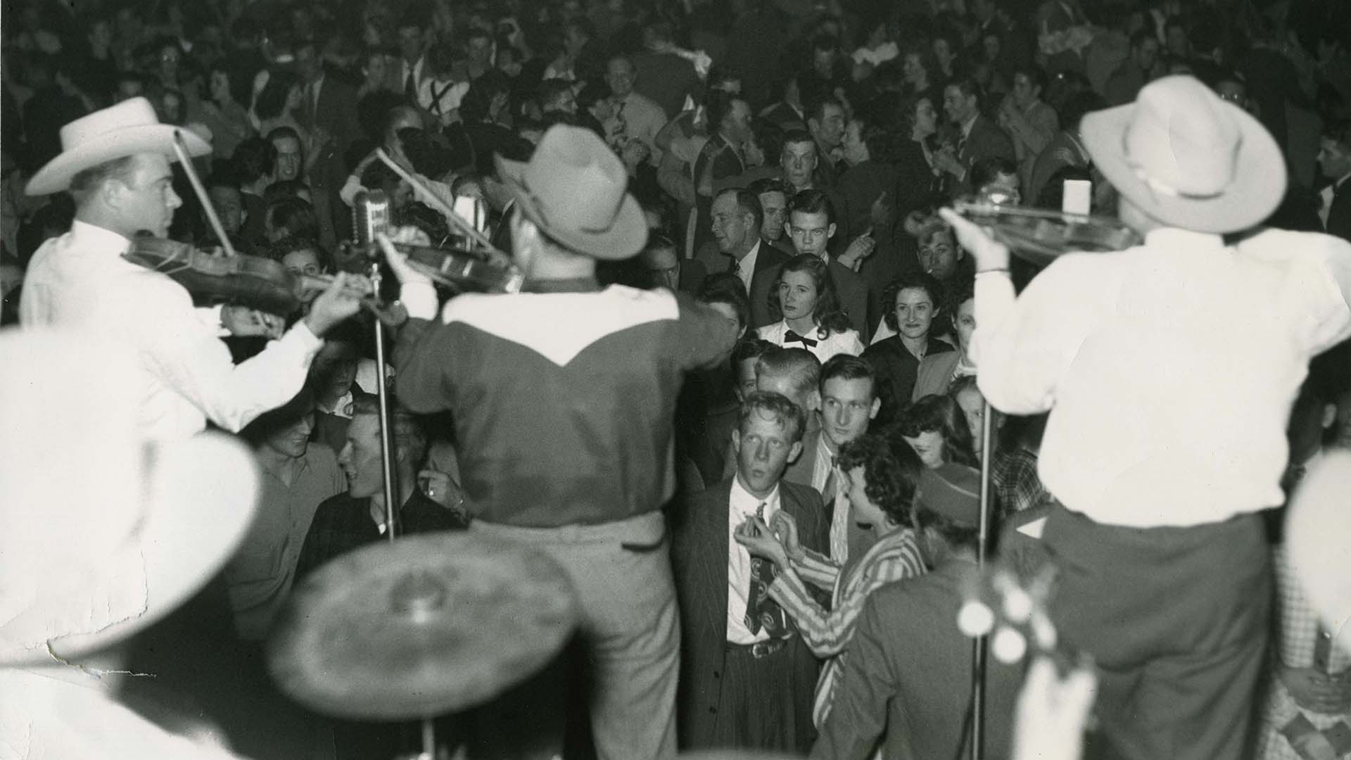 'Country Music' will return in January for weekly encores