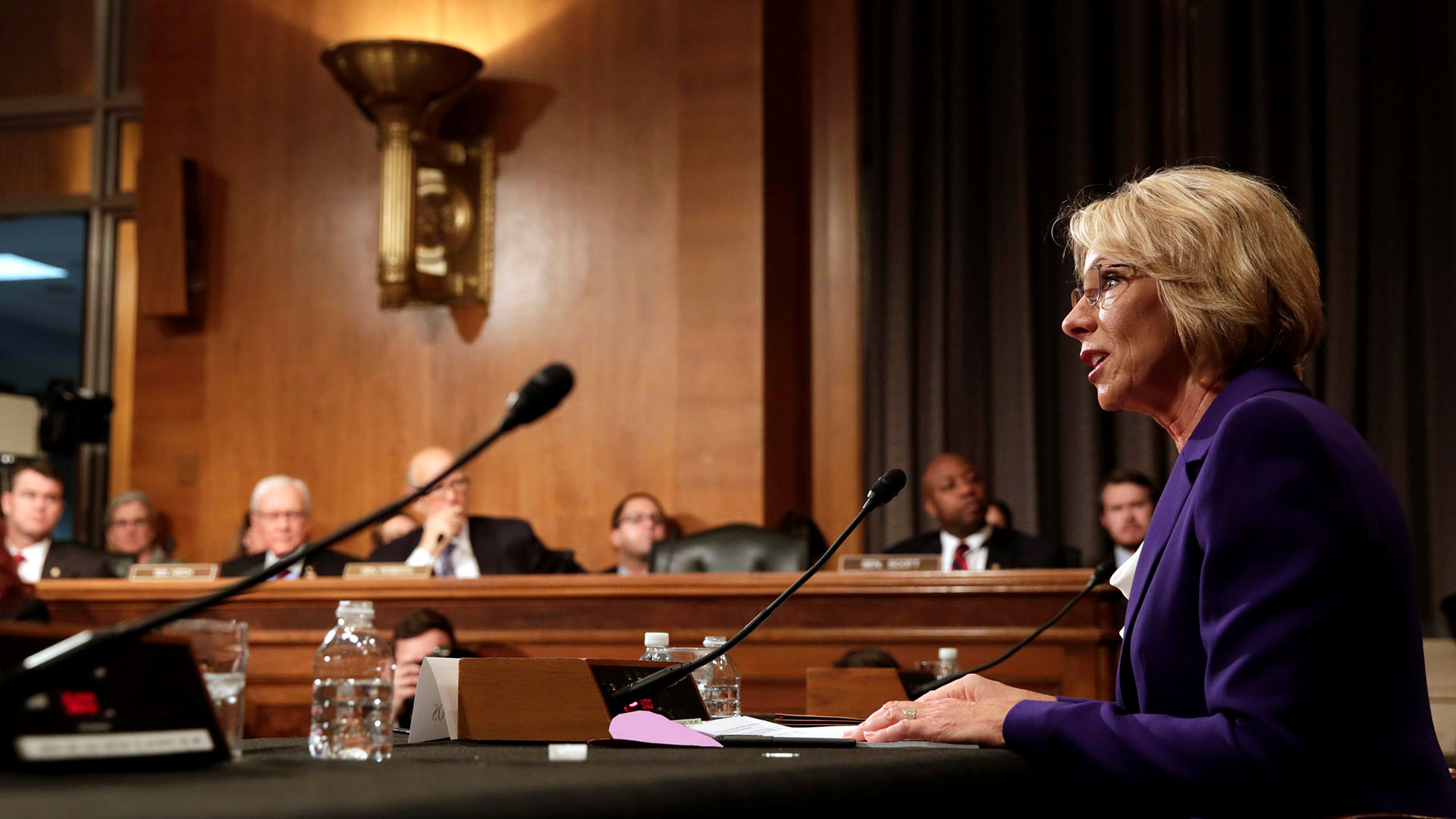 DeVos finalizes ethics disclosure ahead of confirmation vote